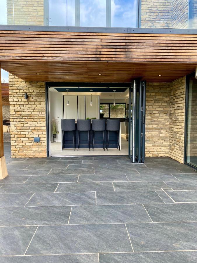 Stunning Modern Home Set In Beautiful Grounds. Bath Zewnętrze zdjęcie